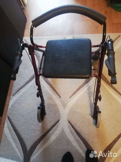 Ходунки для взрослых инвалидов