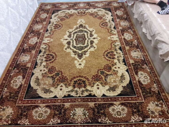 Ковер шерстяной