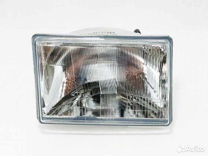 Фара правая Jeep Grand Cherokee ZJ