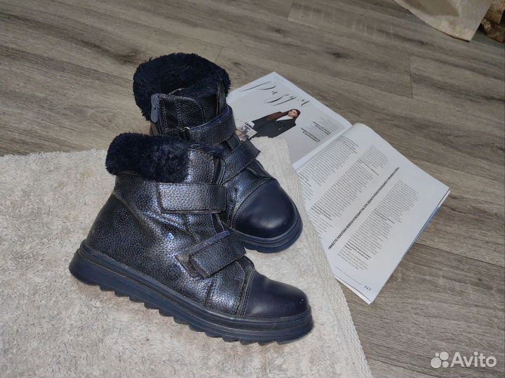 Кожанные сапоги на девочку