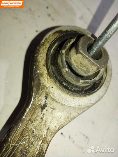 Рычаг передний правый нижний Audi A4 B5 рест. 2000