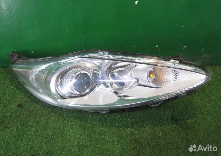 Фара правая Ford Fiesta (CB1) 2011