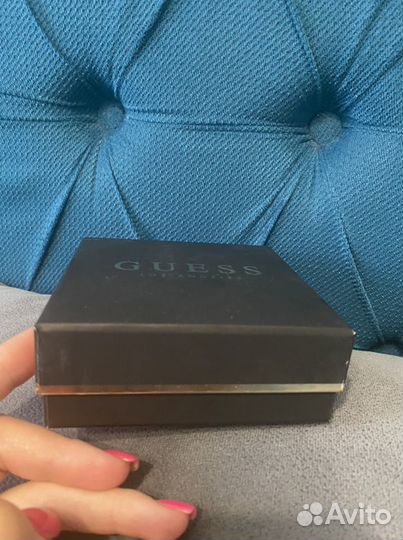 Комплект бижутерии Guess серьги и цепочка