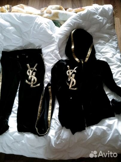 Костюм спортивный бархатный