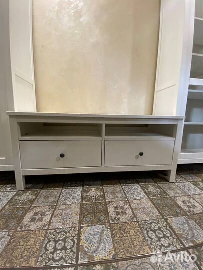 Стенка IKEA hemnes хемнес(витрины/тумба/полка)