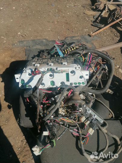 Щиток приборов с проводкоф