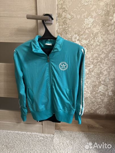 Костюм спортивный