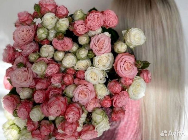 Букет из 17 пионовидных роз