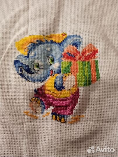 Вышивка крестиком готовая