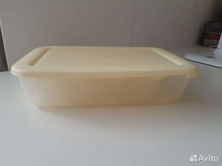 Набор пластиковых контейнеров