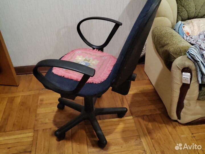 Компьютерный стул