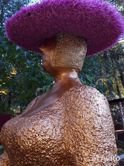 Ландшафтный дизайн- топиари женщины