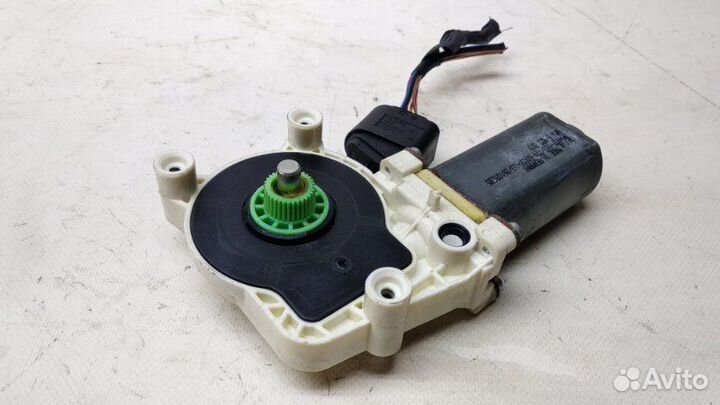 Мотор стеклоподъемника задний левый Bmw 5-Series