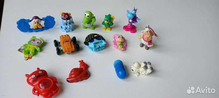 Игрушки из киндера пакетом