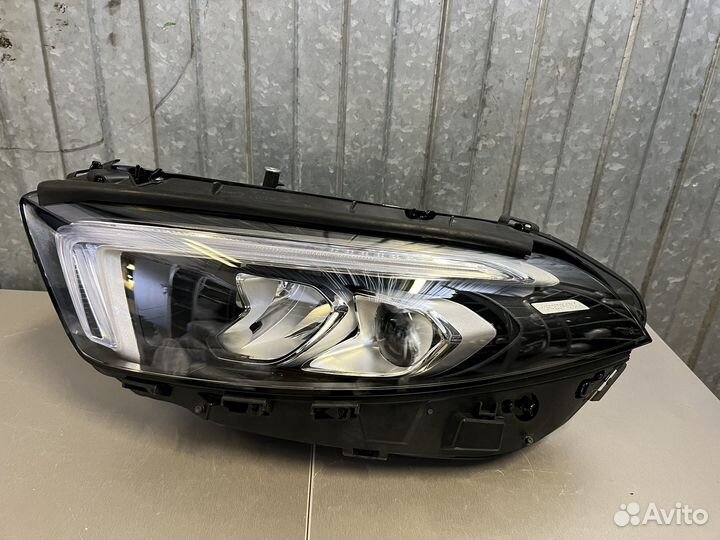 Фара левая Mercedes A177 W177 Performance