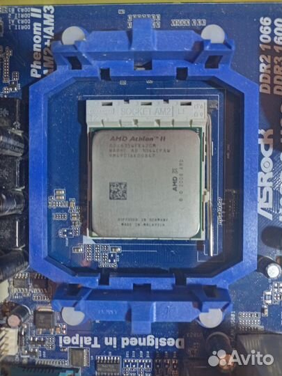 ASRock N68C-S UCC + AMD Athlon II X4 635 + озу 8Гб