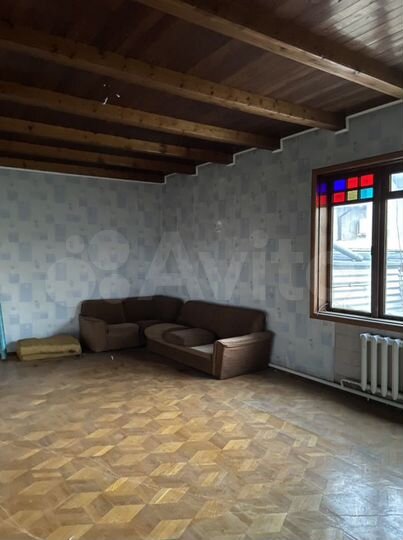 Дом 256 м² на участке 5,6 сот.