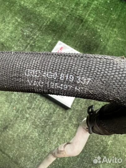 Трубка и патрубки охлаждения на Audi A6 (C7), 4G5