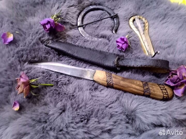 Кованые фибулы