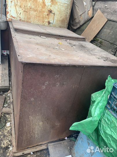 Продам Бак(ларь) 260x100x100