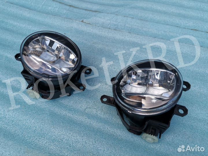 Туманки в бампер toyota lexus LED