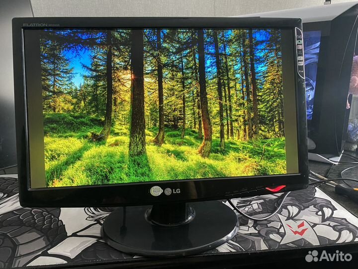 Монитор Lg 22