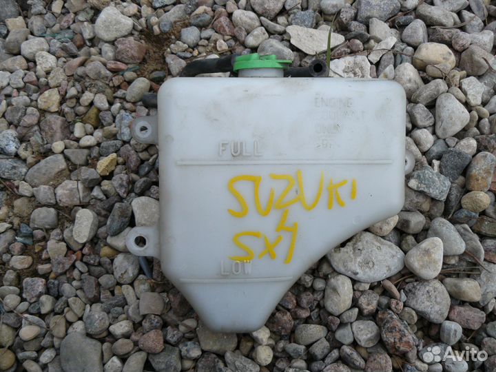Бачок расширительный Suzuki SX4 2011г
