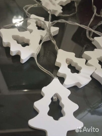 Гирлянда ёлочки деревянная белая