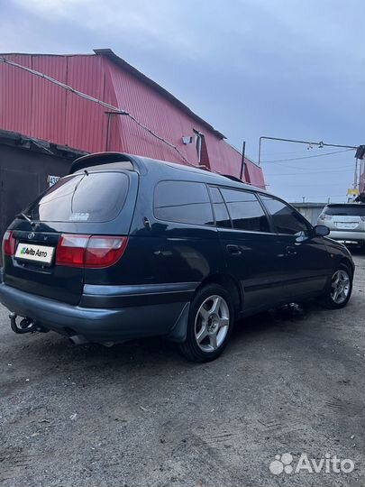 Toyota Caldina 2.0 AT, 1993, 100 000 км