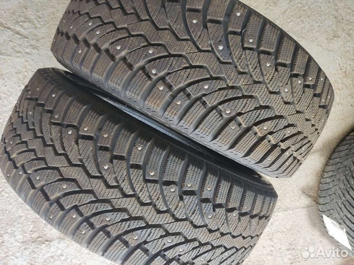 Pirelli Formula Ice 215/50 R17