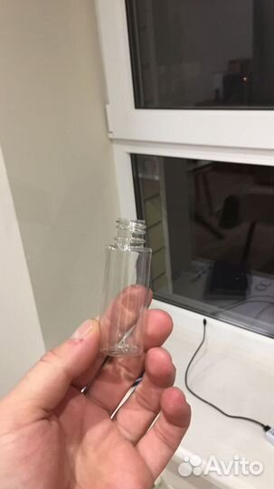 Флакон с крышкой и капельницей