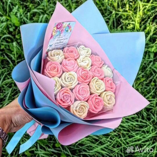 Букеты из шоколадных роз