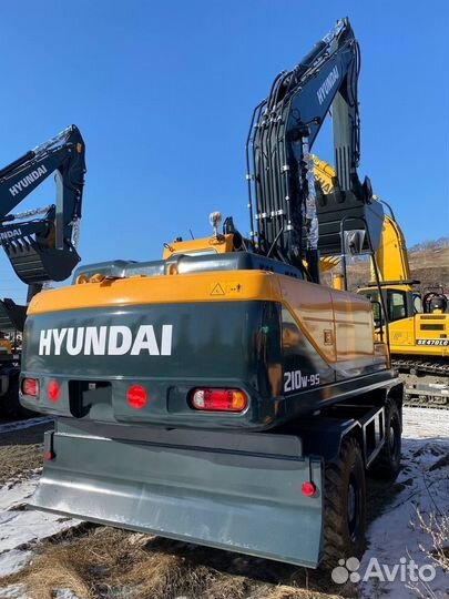 Колёсный экскаватор Hyundai R210W-9S, 2022