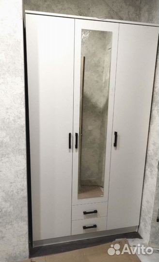 Шкаф Трио Белый гладкий