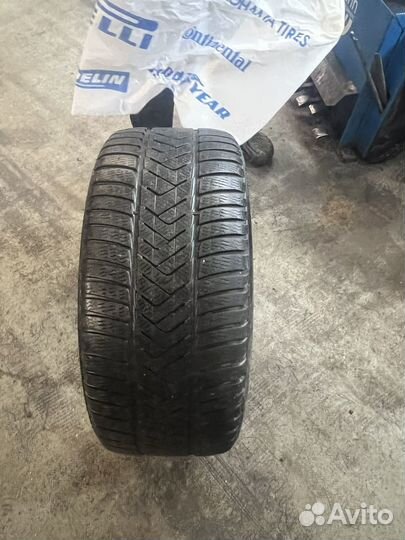 Pirelli Winter Sottozero 3 275/35 R19