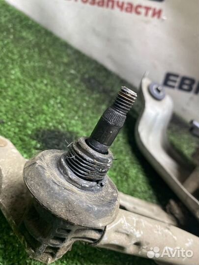 Трапеция дворников Renault Sandero хетчбэк 1.6