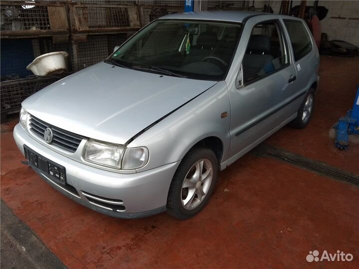 Разбор на запчасти Volkswagen Polo 1994-1999