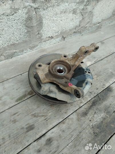 Кулак поворотный передний правый Kia Rio3 G4FC