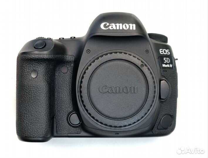 Зеркальный фотоаппарат Canon EOS 5D Mark IV
