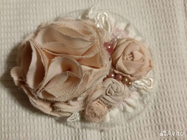 Брошь ручной работы