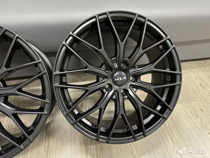 Диски KoKo SRT R17 5-114,3 Kia Optima K5