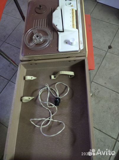 Катушечный магнитофон