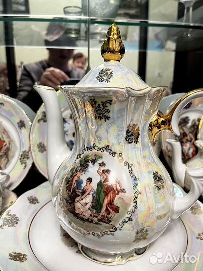 Набор столовой посуды новый 24 штука