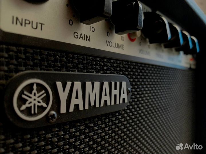 Комбоусилитель Yamaha GA-15 как новый