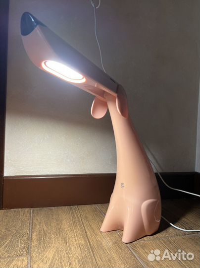 Лампа настольная