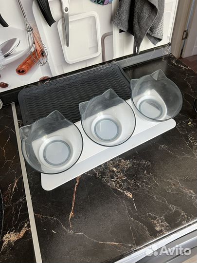 Тройная миска для кошек