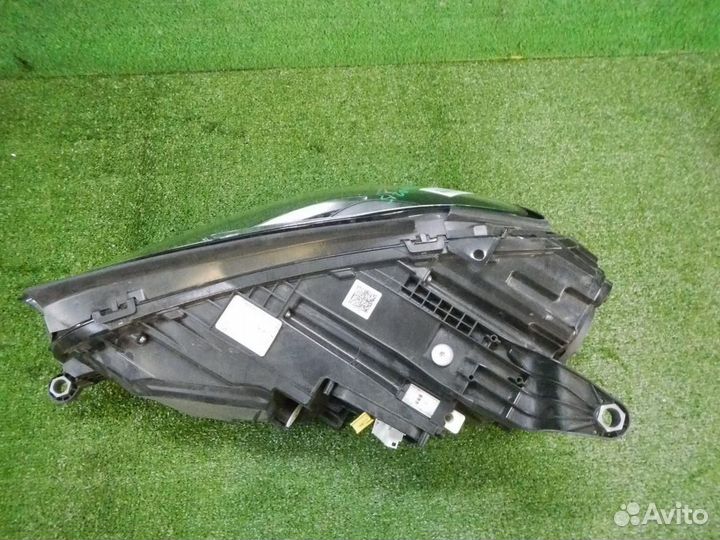 Фара правая Mercedes-Benz GLE