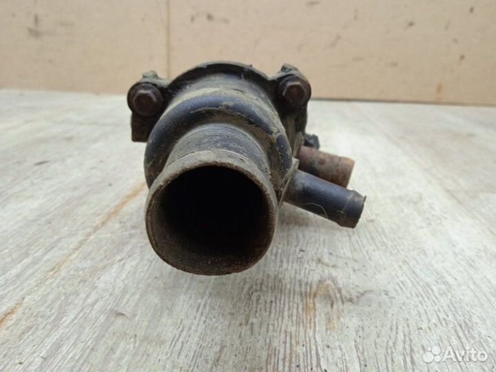 Корпус термостата Renault Logan 1 2010