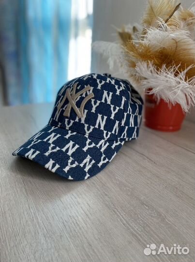 Бейсболка женская