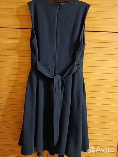 Сарафан школьный и белая блузка